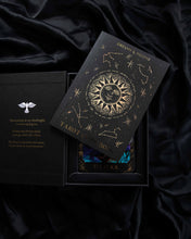Load image into Gallery viewer, Moons Tarot