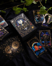 Load image into Gallery viewer, Moons Tarot